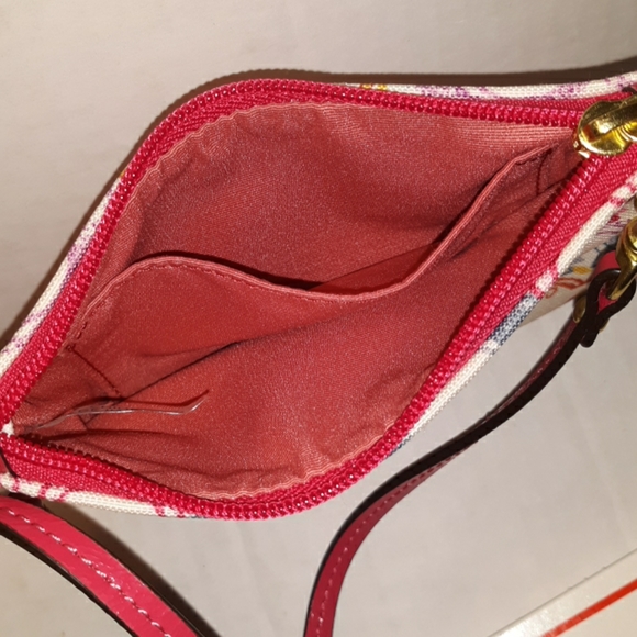 Pretty Coach Signature Stripe Scribble Print Wrist - Picture 7 of 8